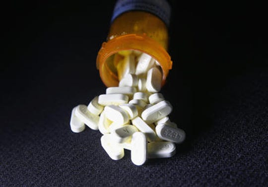 Sixty doctors and pharmacists face federal charges in biggest pain pill bust. Authorities say they gave out about 350,000 prescriptions, totaling more than 32 million pills, in Alabama, Kentucky, Ohio, Tennessee and West Virginia.