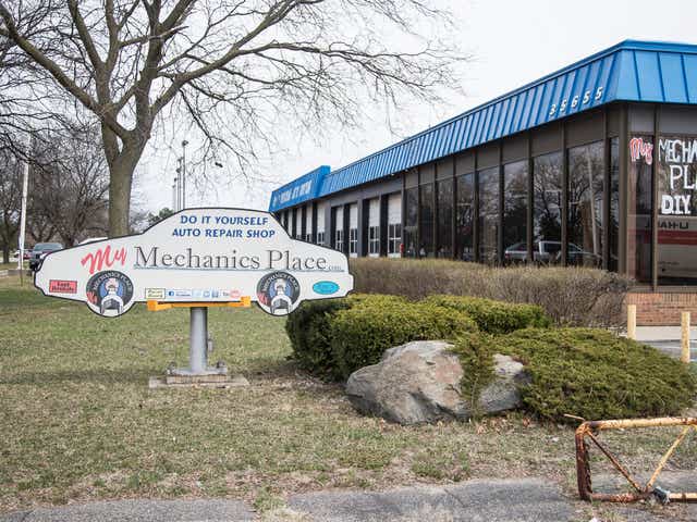 My Mechanics Place In Livonia Diy Car Repair Shop Finds Success