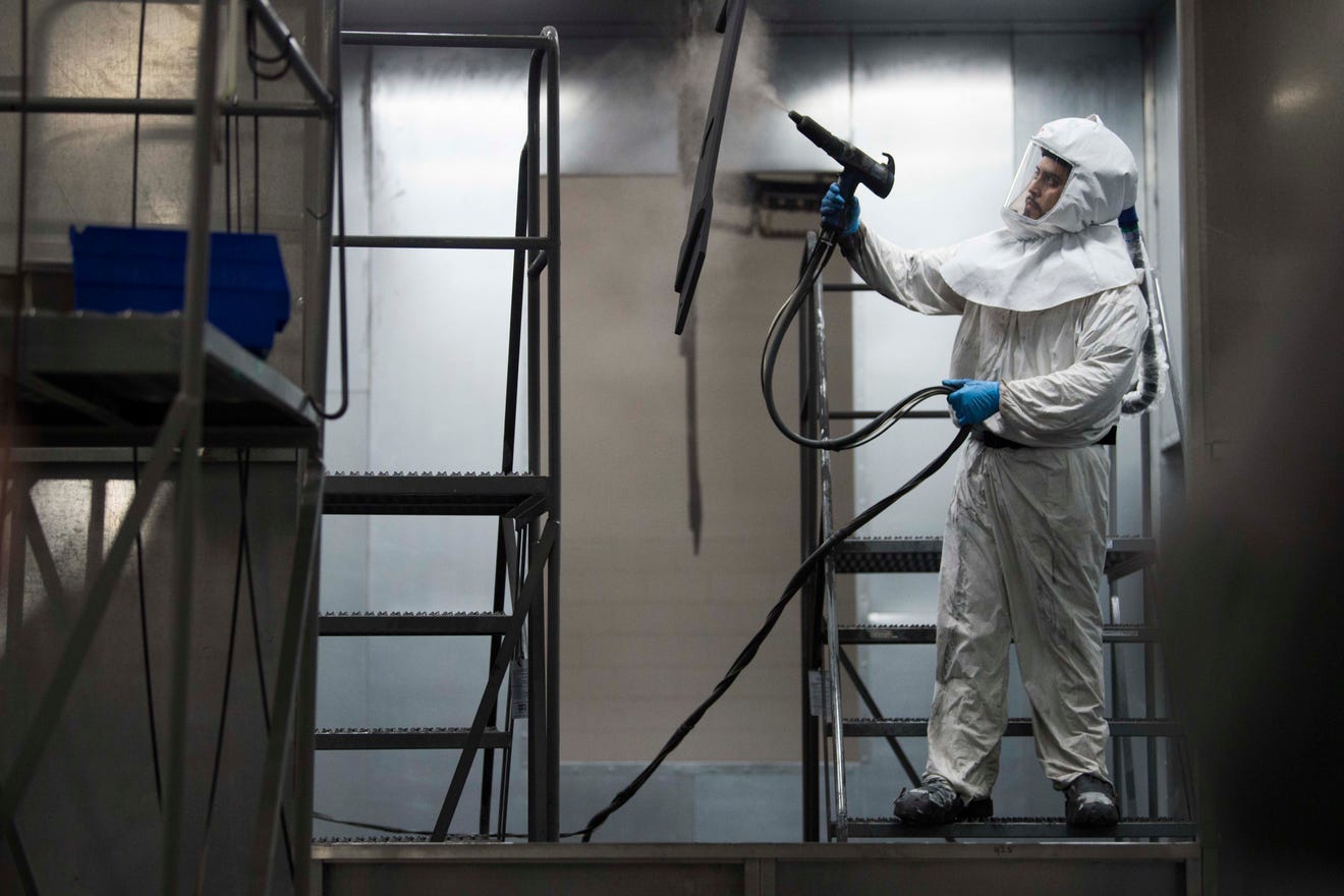 Protomet opens Loudon factory that will employ 200