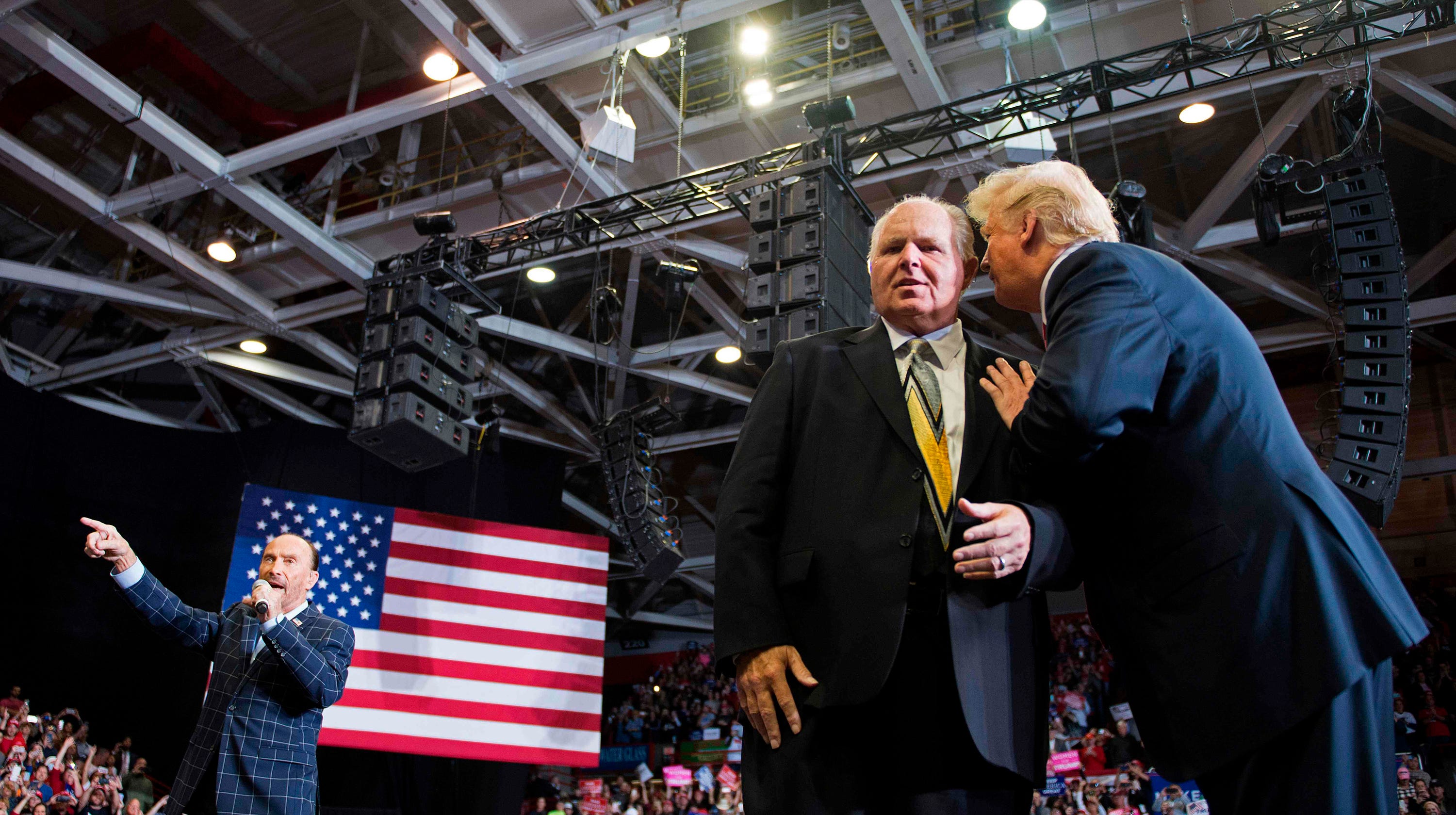 Trump golfs with Rush Limbaugh day after Mueller report is released3001 x 1680