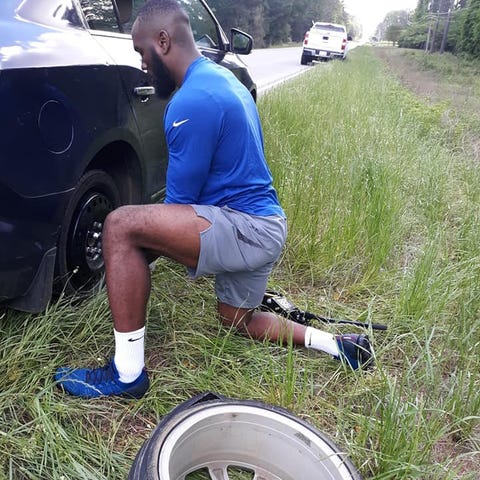 Indianapolis Colts linebacker Darius Leonard is...