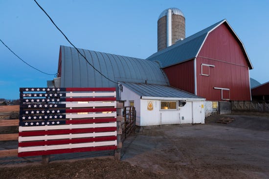 Wisconsin Dairy Farms Closing As Milk Prices Drop Economics Get Tough