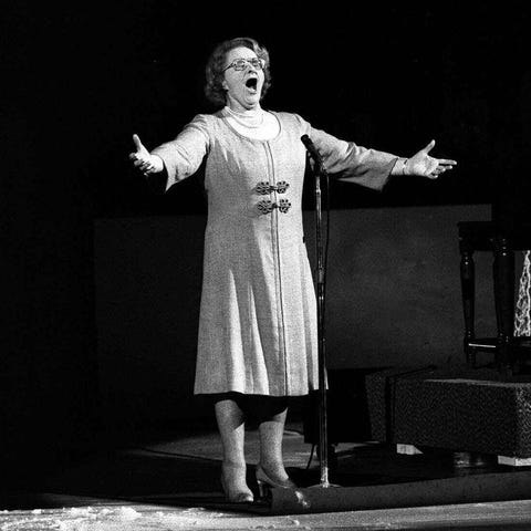 Kate Smith sings "God Bless America" before an...