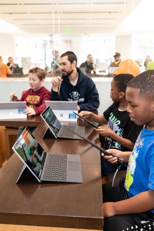 Free Coding Camp Among Activities This Summer At Kenwood Microsoft