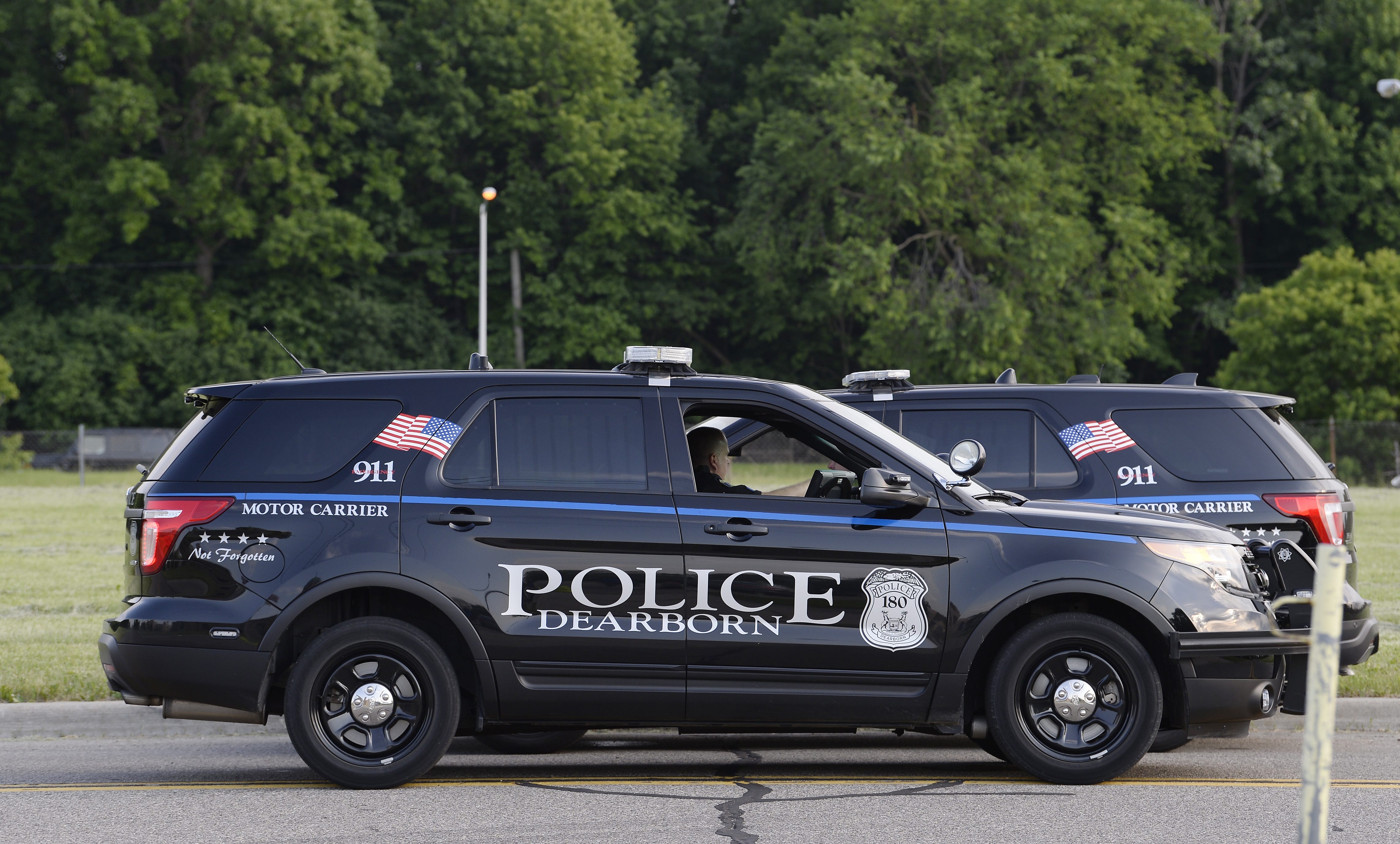 Pria yang dituduh menembak properti, hewan peliharaan dengan pistol pelet di Dearborn ditangkap