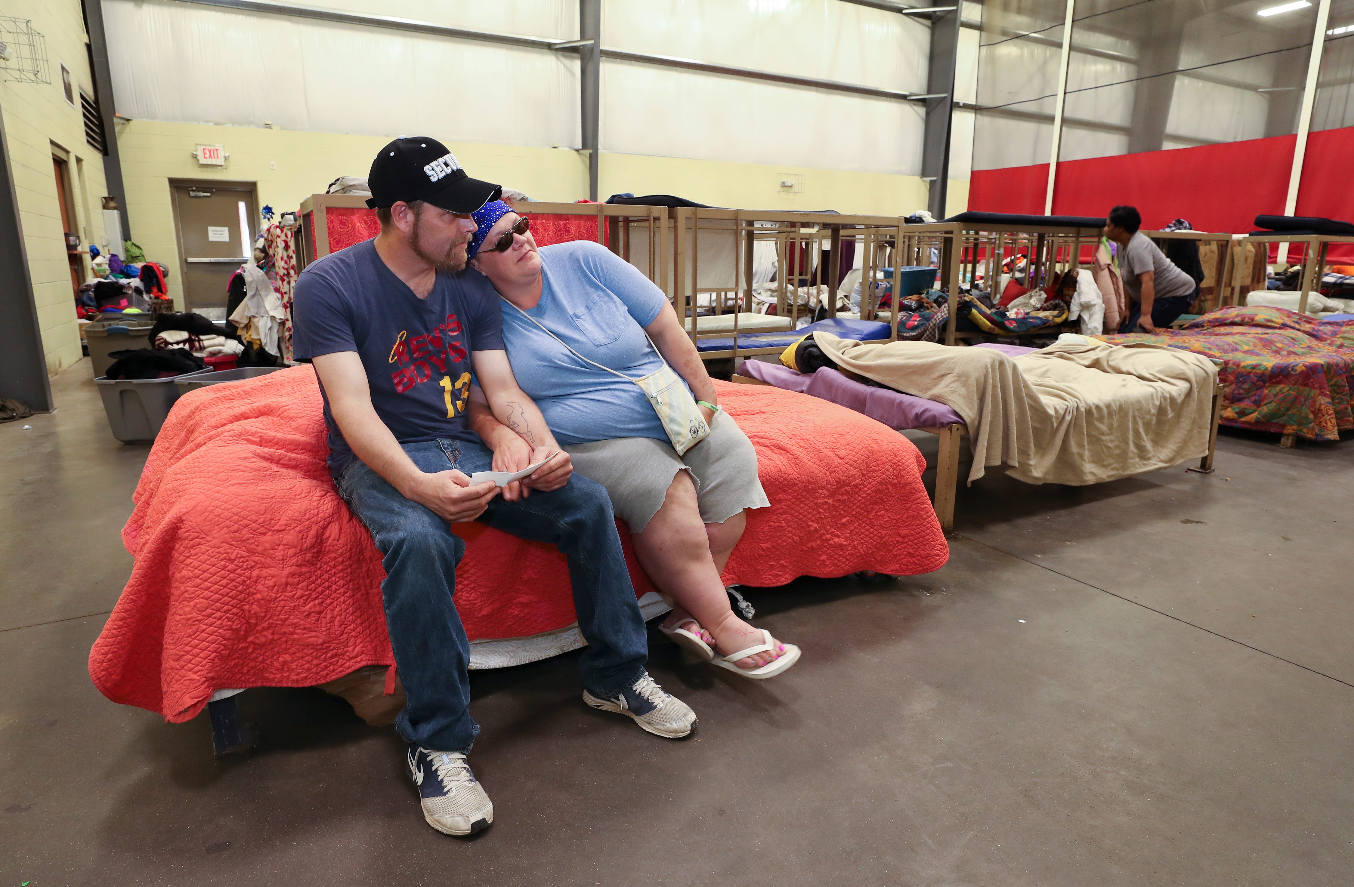 Louisville S Low Barrier Homeless Shelter Called A Mess By Residents