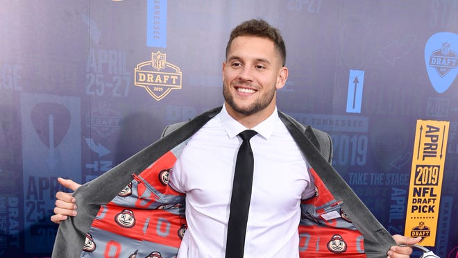 Devin Bush Wore His Own Label To The Nfl Draft Twitter Had Opinions Devin Bush Wore His Own Label To The Nfl Draft Twitter Had Opinions