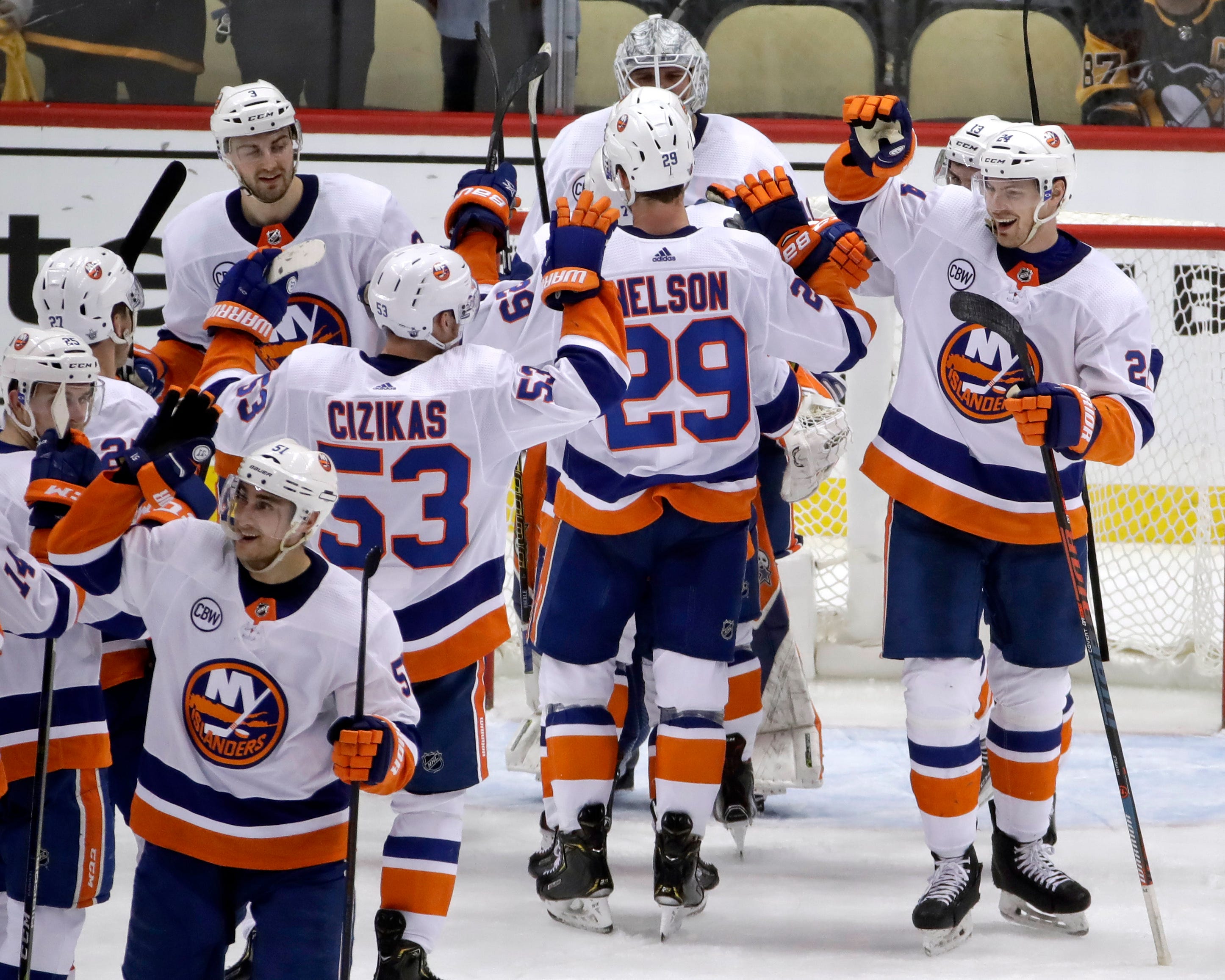 new york islanders playoff shirts