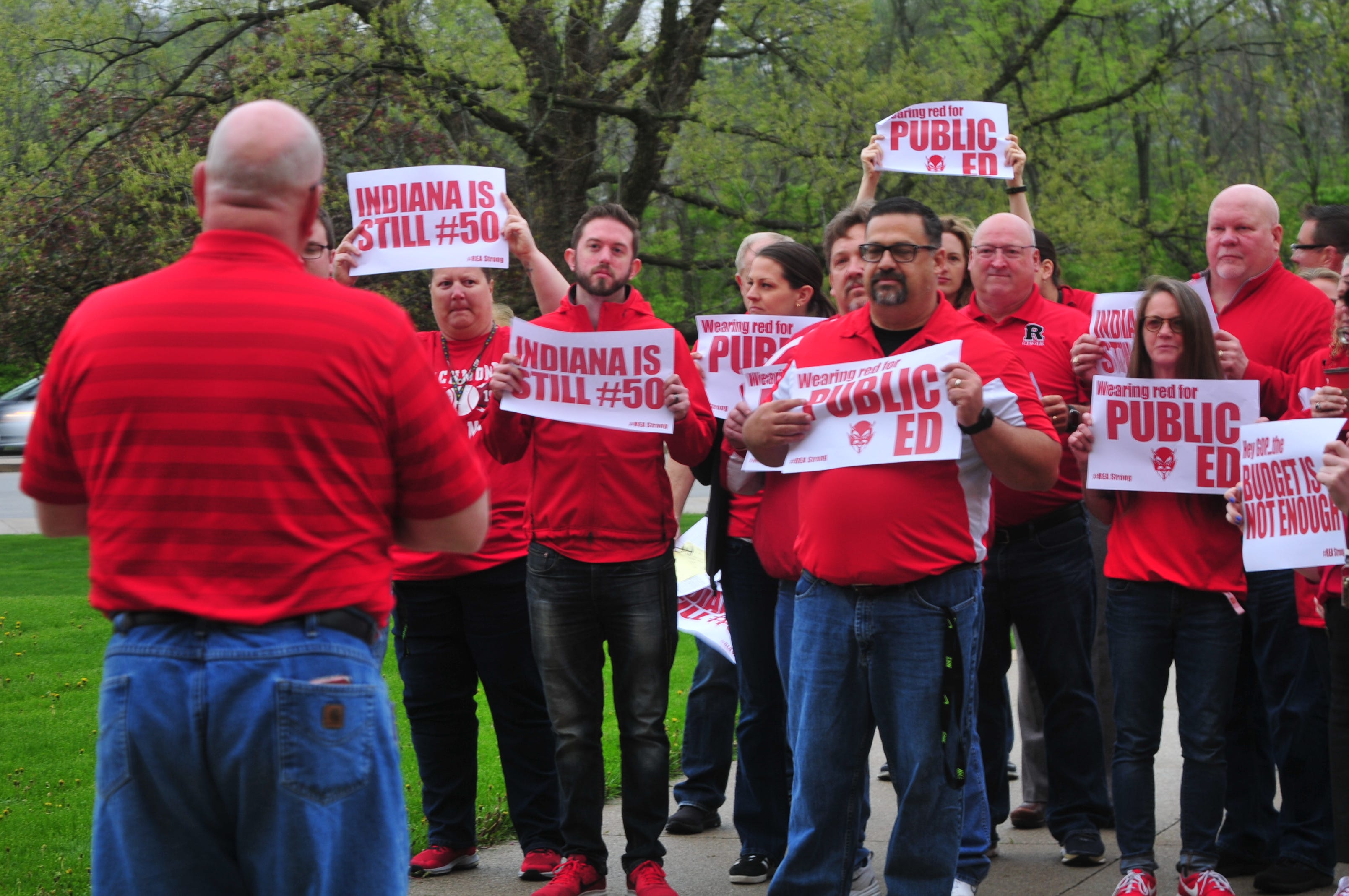 Richmond educators walk-in to protest another year without raises