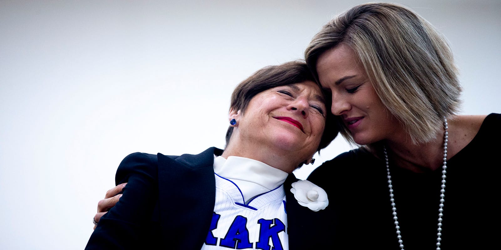 Drake Women S Basketball Gets Empowering Historic 5 Million Gift