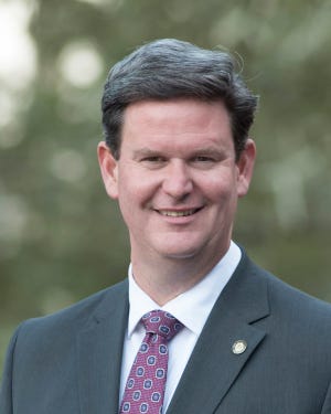 Tallahassee Mayor John Dailey will speak at commencement ceremonies at Florida State and Tallahassee Community College.