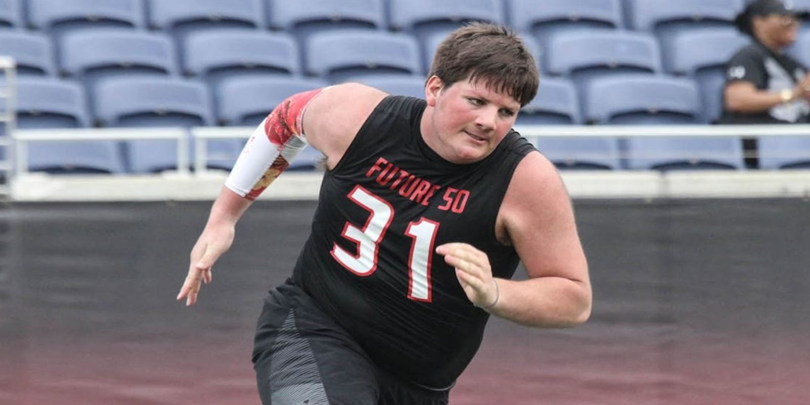 Nation S Top Guard Has Great Connection With Michigan Football Staff