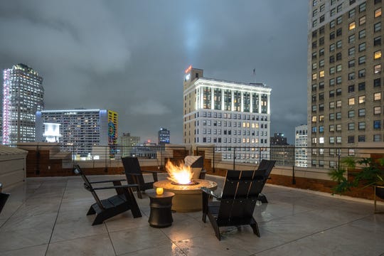 Rooftop bar Monarch Club atop Metropolitan readies to open Saturday