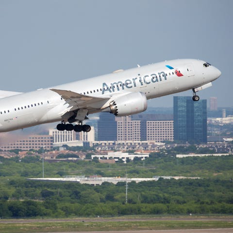 An American Airlines Boeing 787 Dreamliner takes o