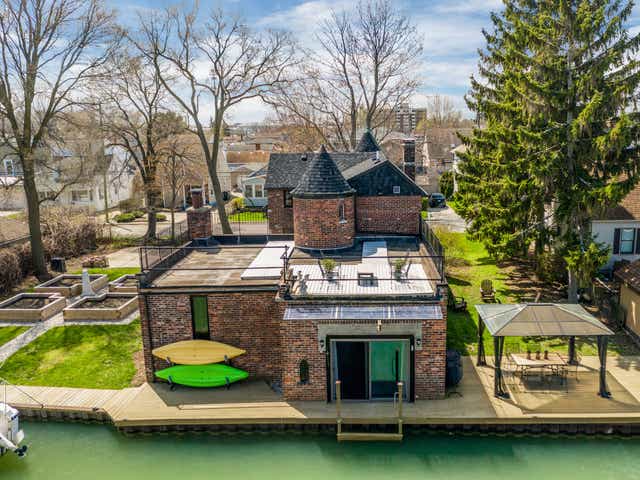 Patti Smith Sonic Smith S Former St Clair Shores House For Sale