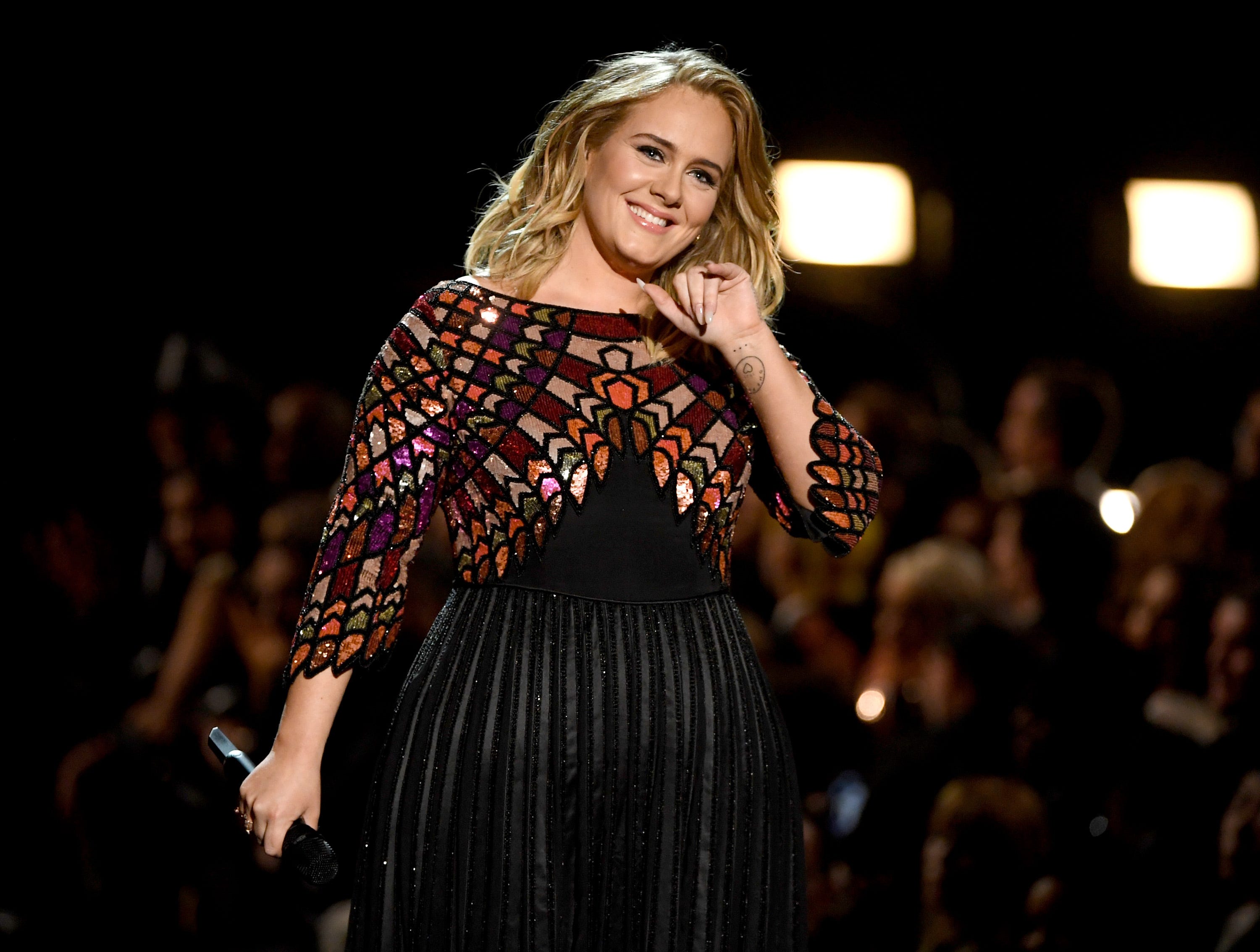 Adele Breaks Silence After Split With Simon Konecki Shows Emotions