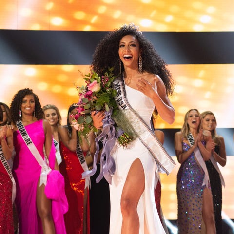 Chelsie Kryst, Miss North Carolina is crowned...
