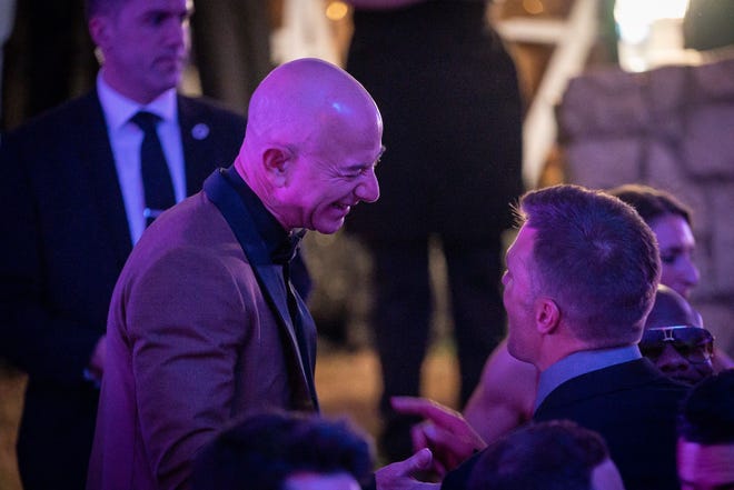 Jeff Bezos, Branson attended Kentucky Derby Gala in advance of room flight