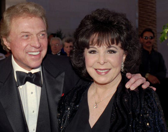 Steve Lawrence and Eydie Gormé are seen on May 30, 1998.