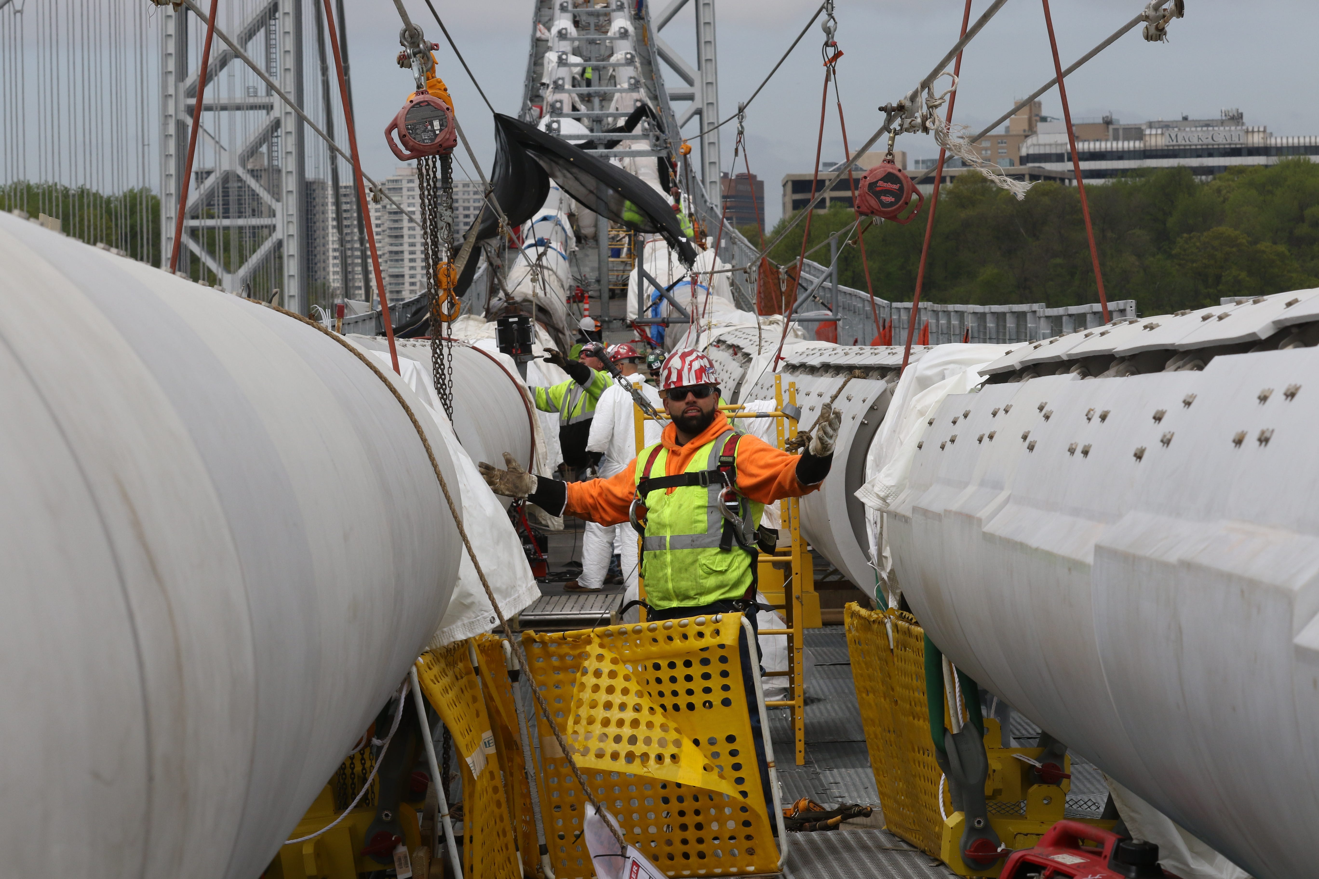 Washington Bridge construction How to rehang a bridge in use