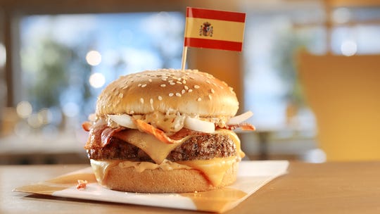 Grand McExtreme bacon burger from Spain. "Width =" 540 "data-mycapture-src =" "data-mycapture-sm-src ="