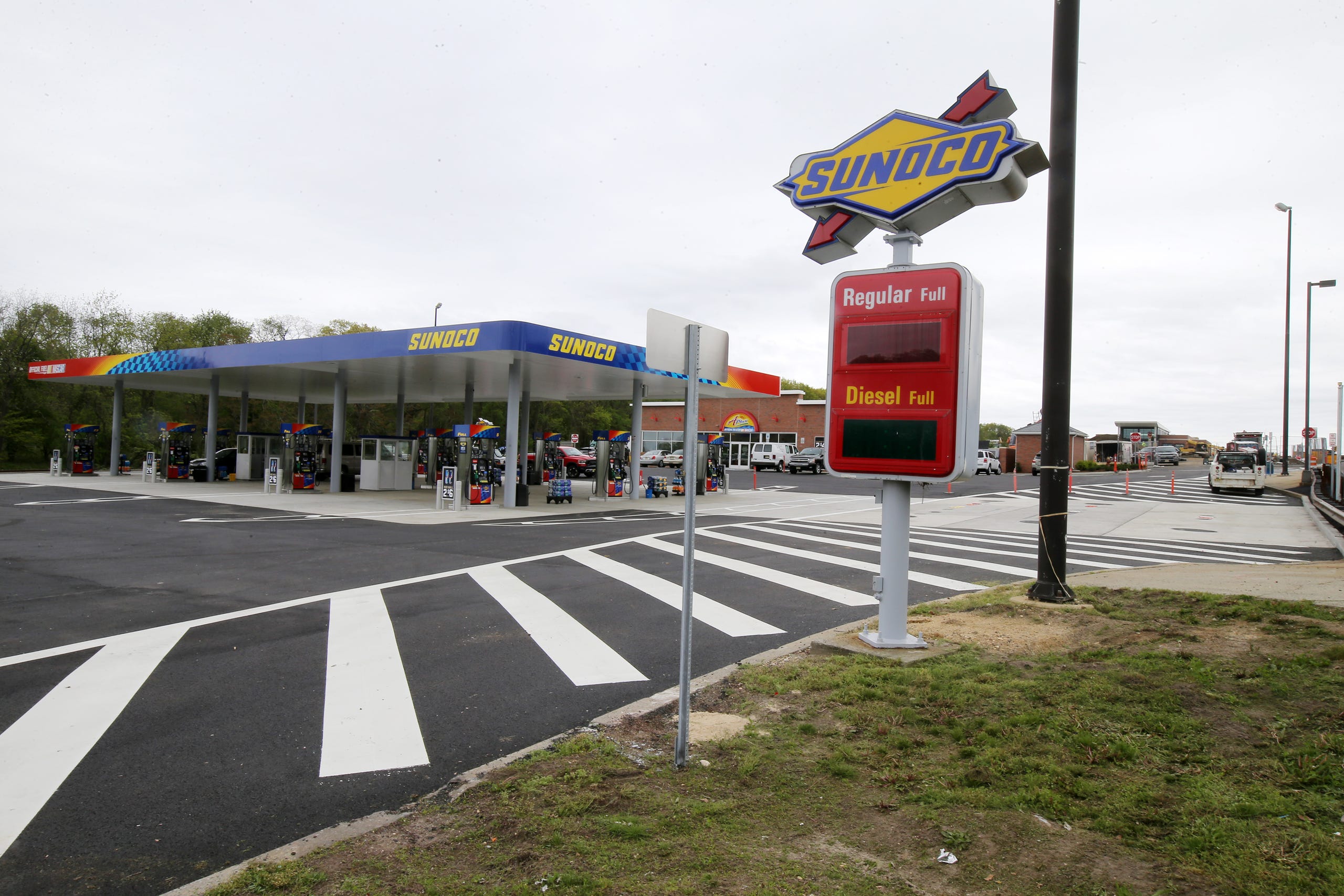 Sunoco Prepares To Open At Monmouth Rest Area