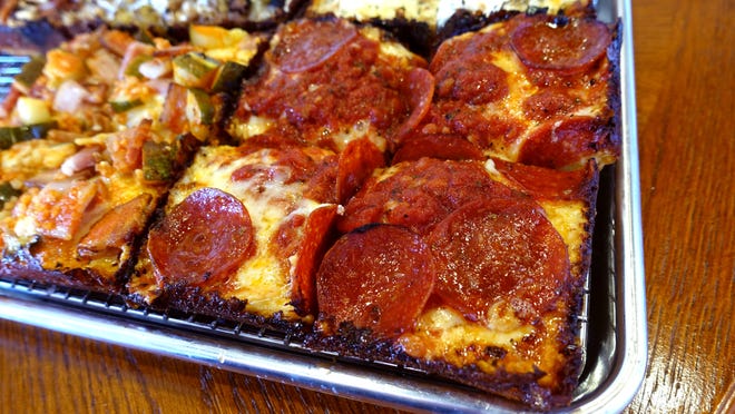 The Rec Pizzeria Brings Detroit Style Pizza To Peoria Here S The Menu