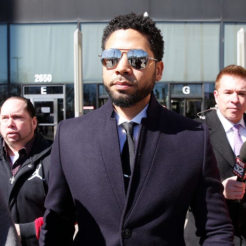 Jussie Smollett leaves courthouse after charges...