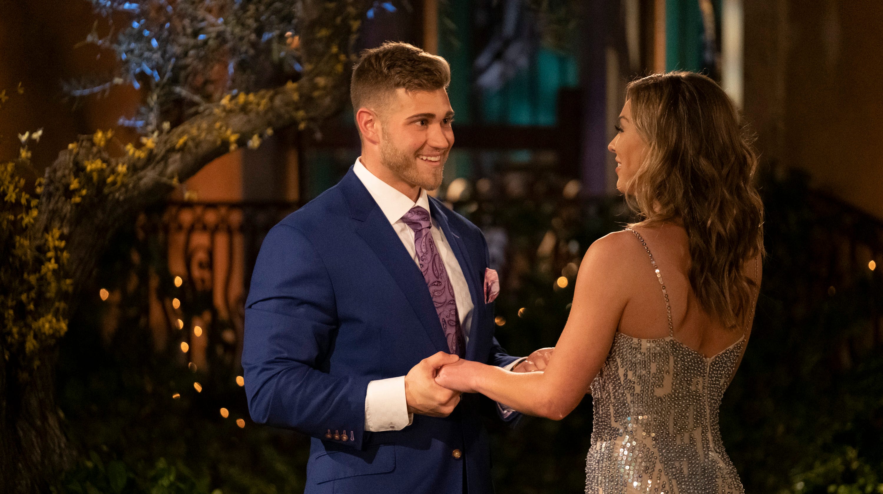 Ohio Tornadoes Bachelorette Fans Targeted By Weatherman