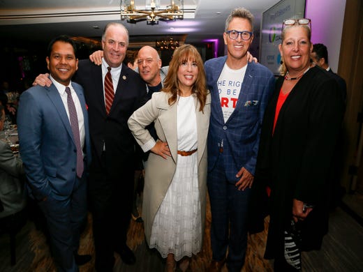 WASHINGTON, DC - MAY 09: (L-R) Optune Chief Commercial Officer Pritesh Shah, Rep. Dan Kildee (D-MI), Actor Dean Norris, CEO of The Creative Coalition Robin Bronk, Actor Tim Daly and National Endowment of the Arts Acting Chairman Mary Anne Carter at the Creative Coalition's 2019 #RightToBearArts Gala Presented By Optune on May 09, 2019 in Washington, D.C. (Photo by Paul Morigi/Getty Images The Creative Coalition) ORG XMIT: 775330972 ORIG FILE ID: 1148120320