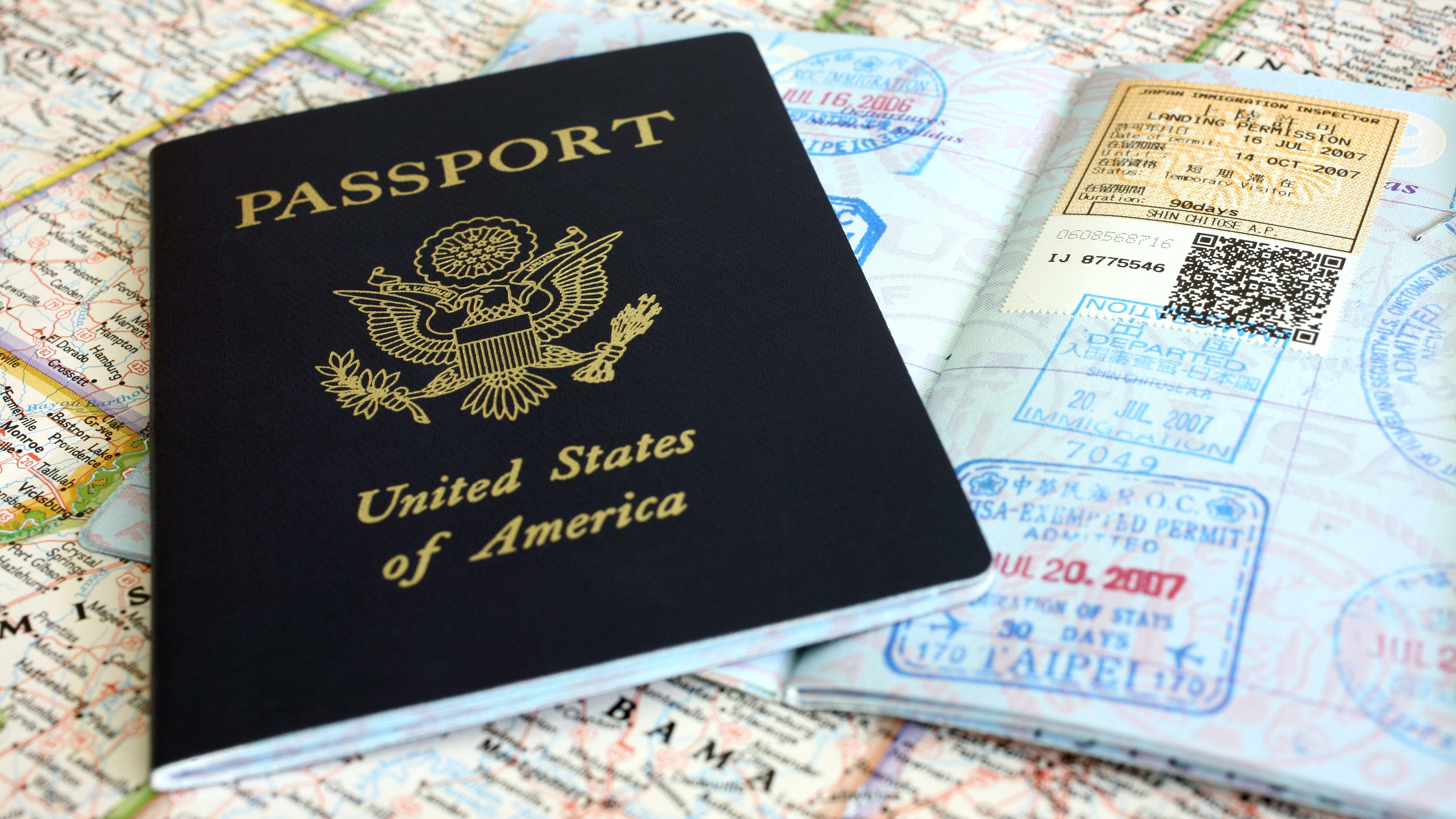 Fedex Office Rushmypassport Offer Expedited U S Passport Services