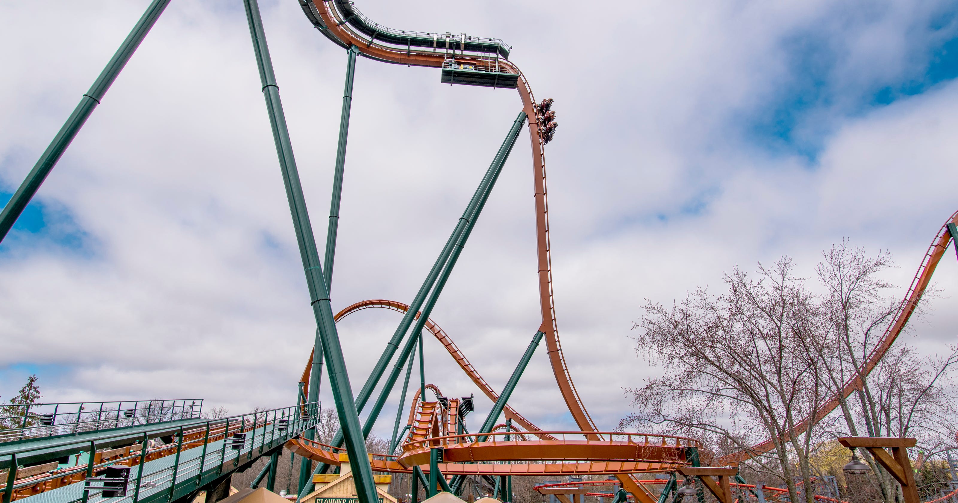 Yukon Striker The tallest, fastest and longest dive coaster in the world
