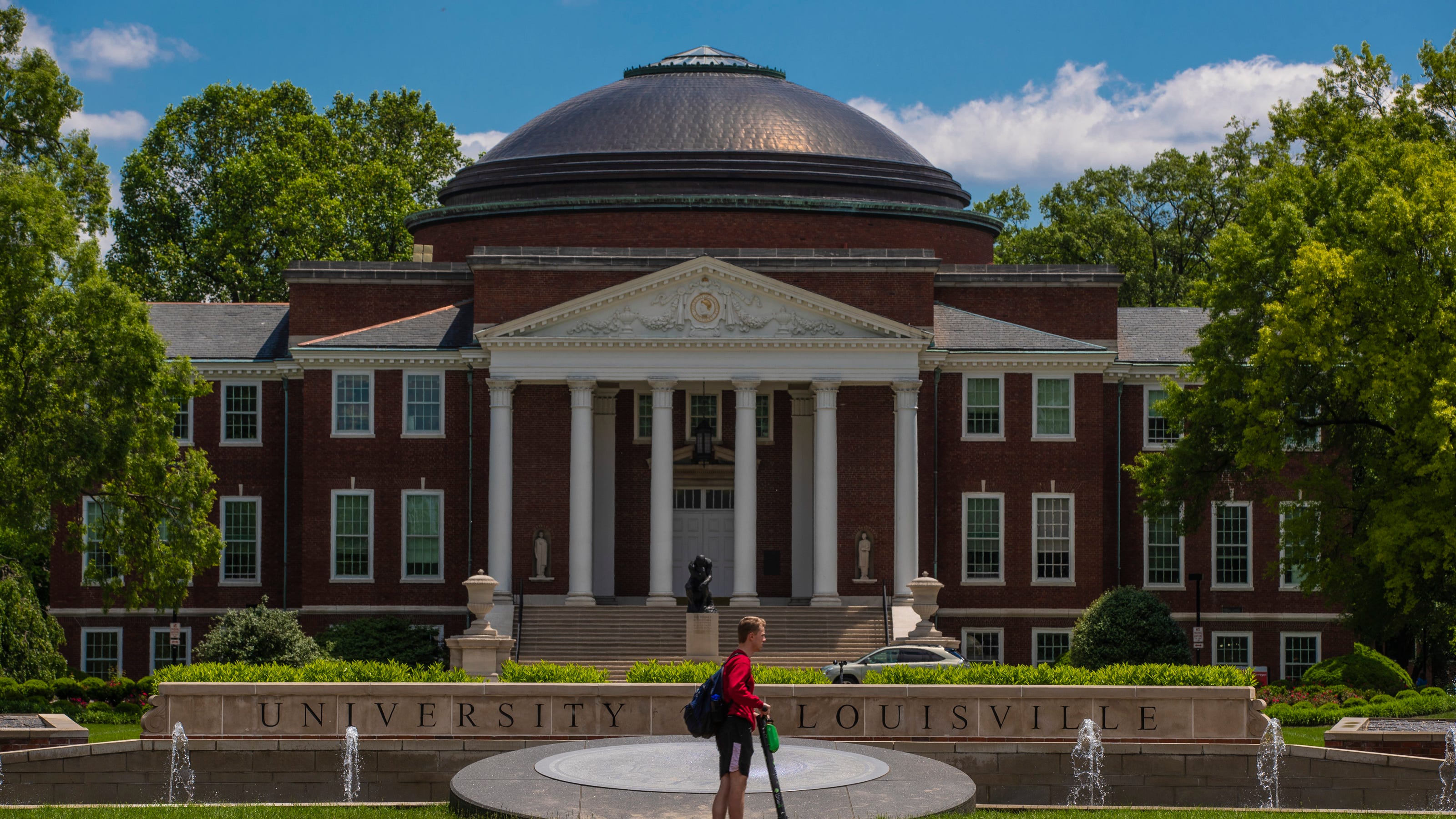 University of Louisville announces fall semester COVID 19 plan University of Louisville announces fall semester COVID 19 plan