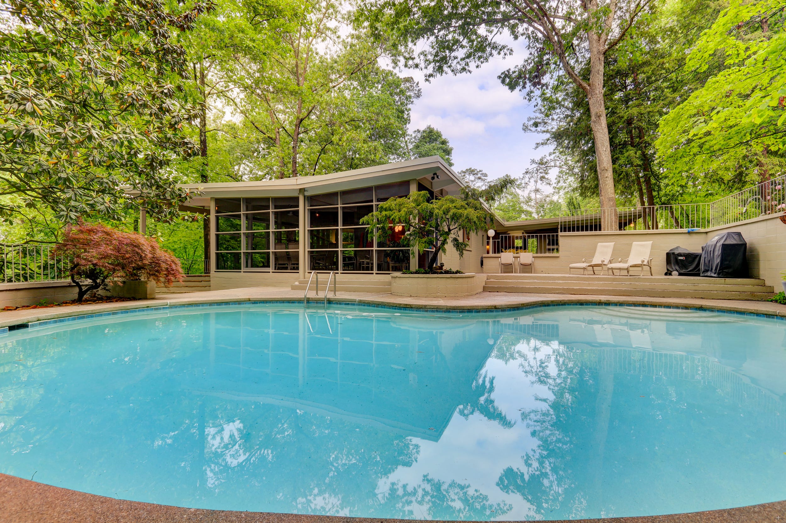 Knoxville real estate MidCentury modern home on market for 1.05M