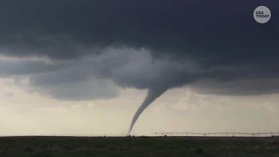 IMG TORNADOES in USA