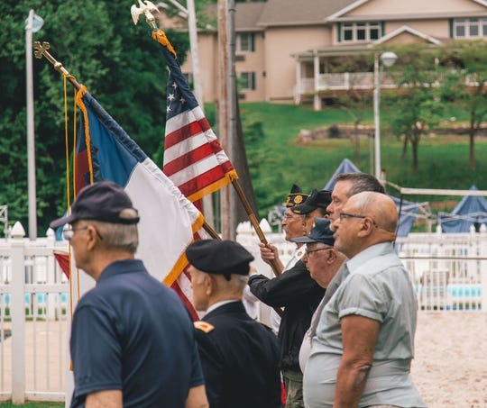 15 Touching ways to honor fallen troops