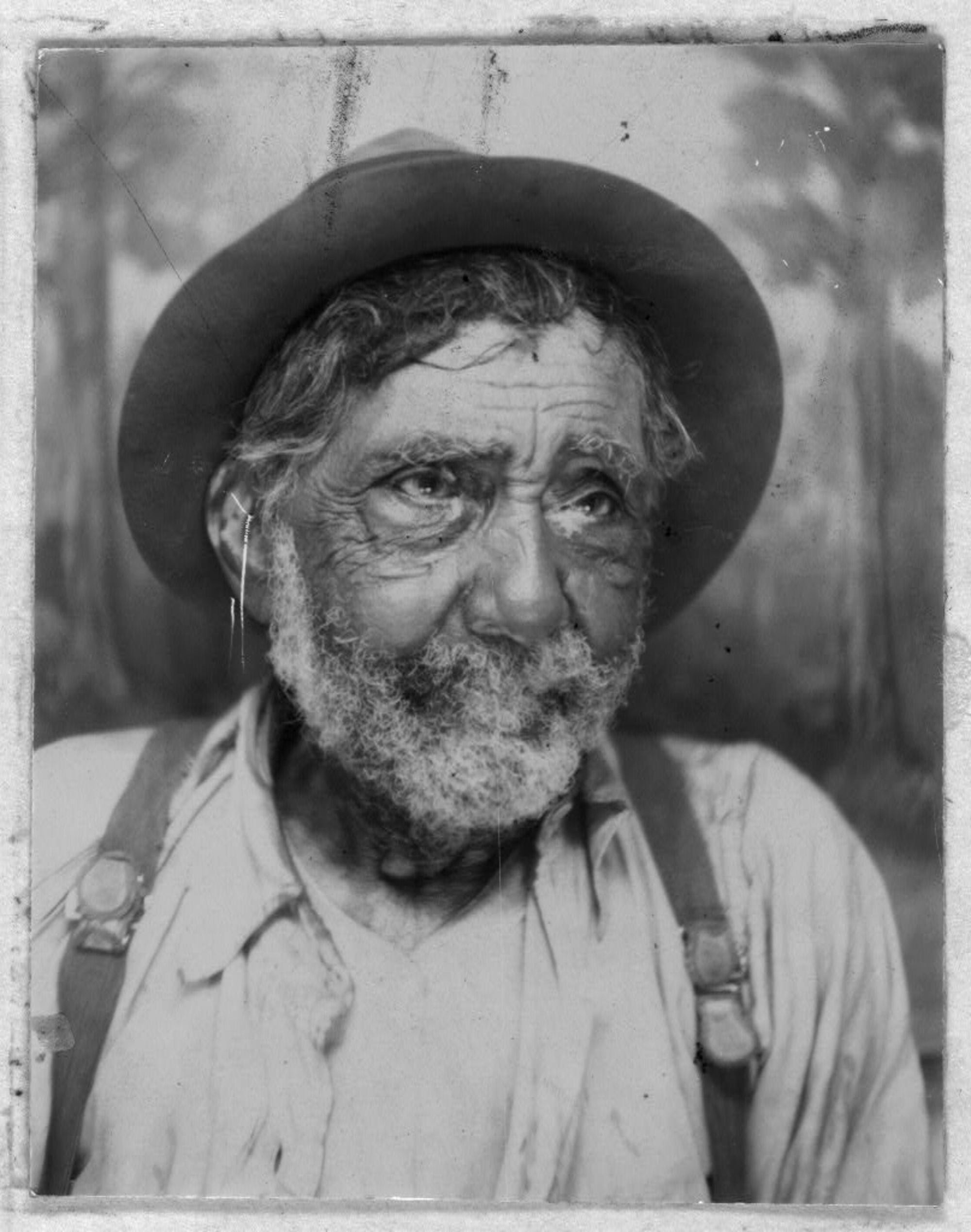 Лиц 19. Старые фотопортреты. Старинные фотопортреты людей. Люди 20 века. Портреты людей 20 века.