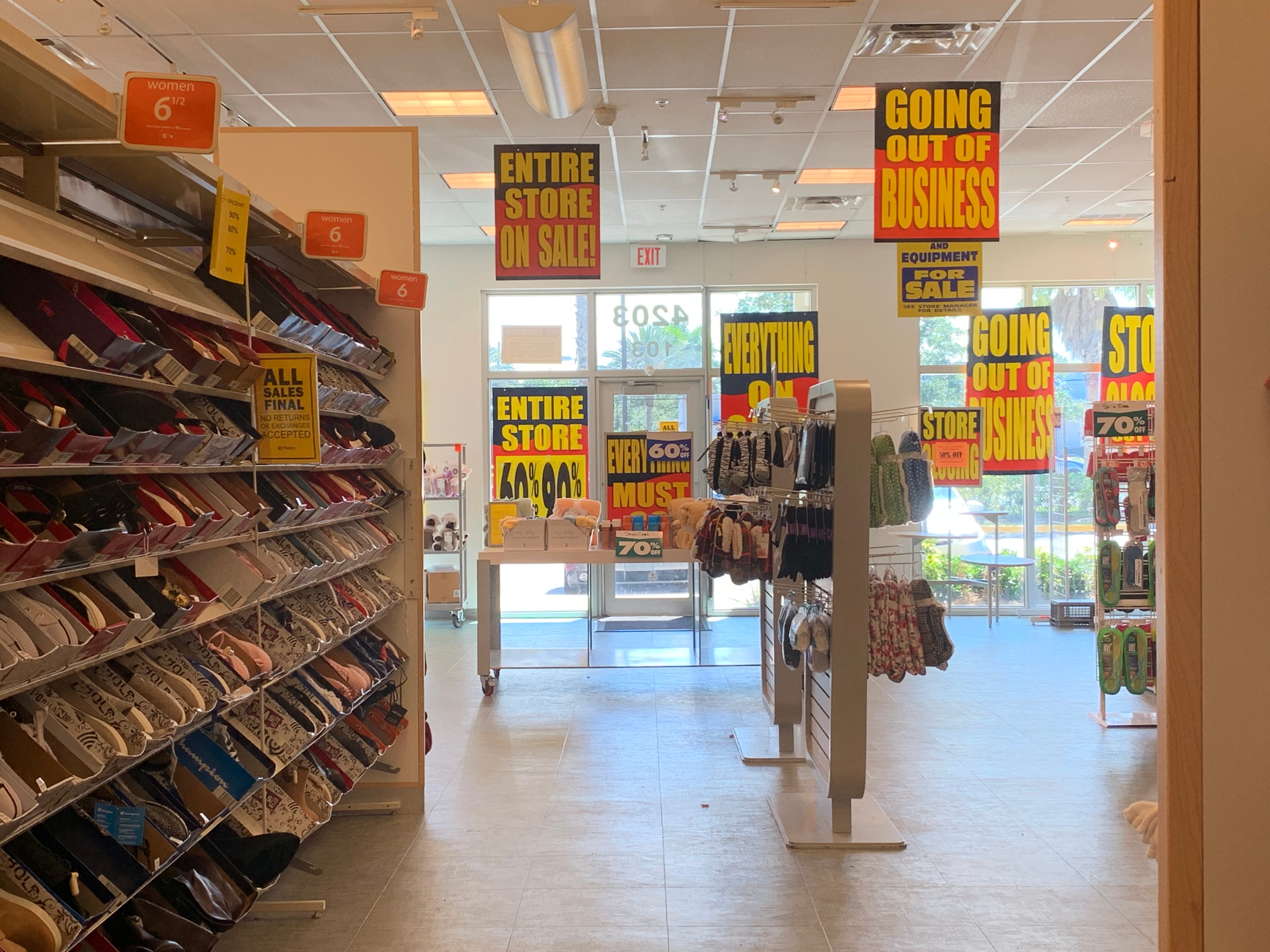 payless shoesource stores closing sale