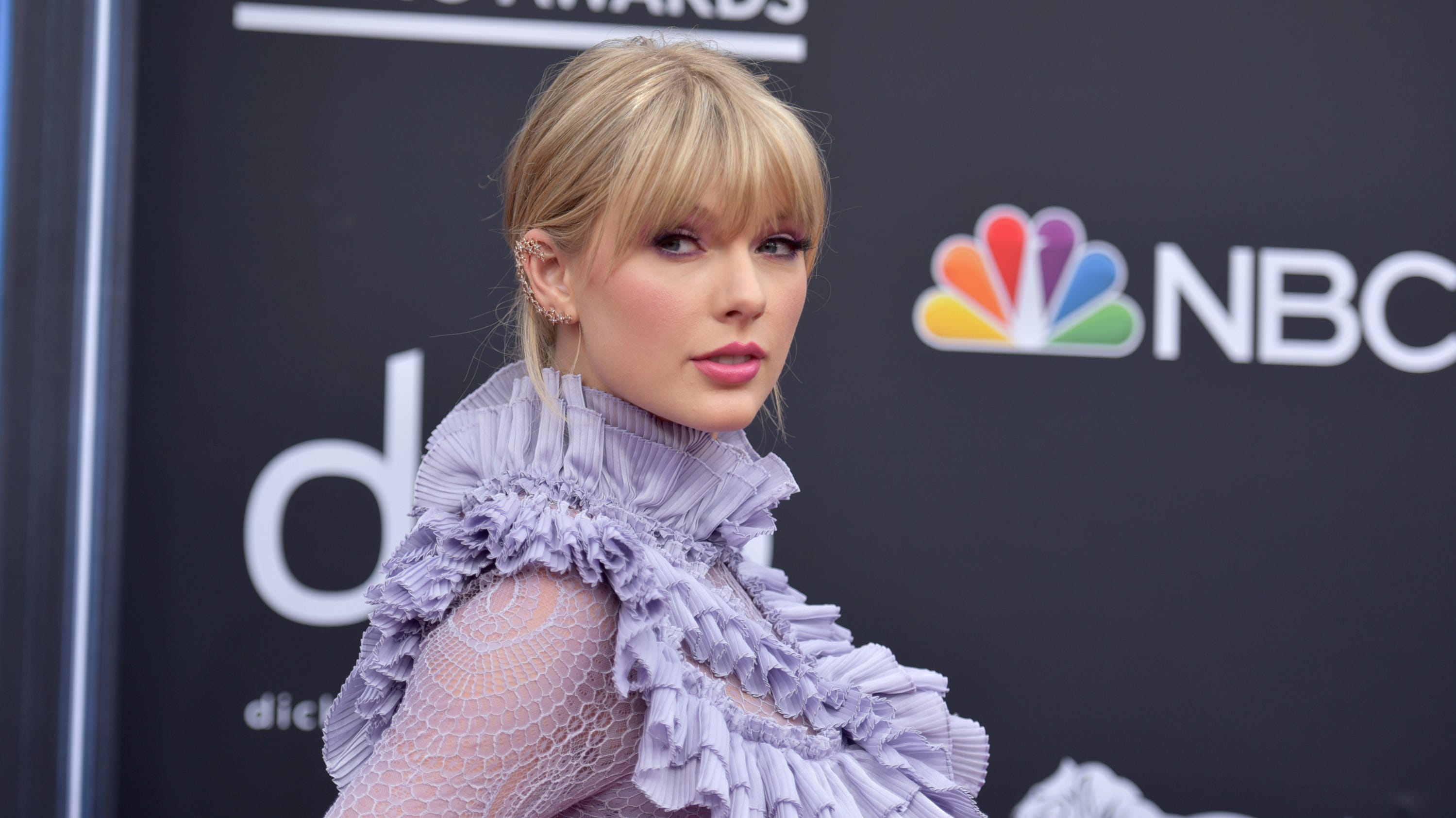 2999px x 1685px - Taylor Swift, Scooter Braun drama: Singer denies she knew about deal