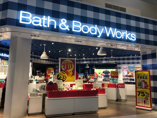 Bath & Body Works opens and closes stores in 2019.