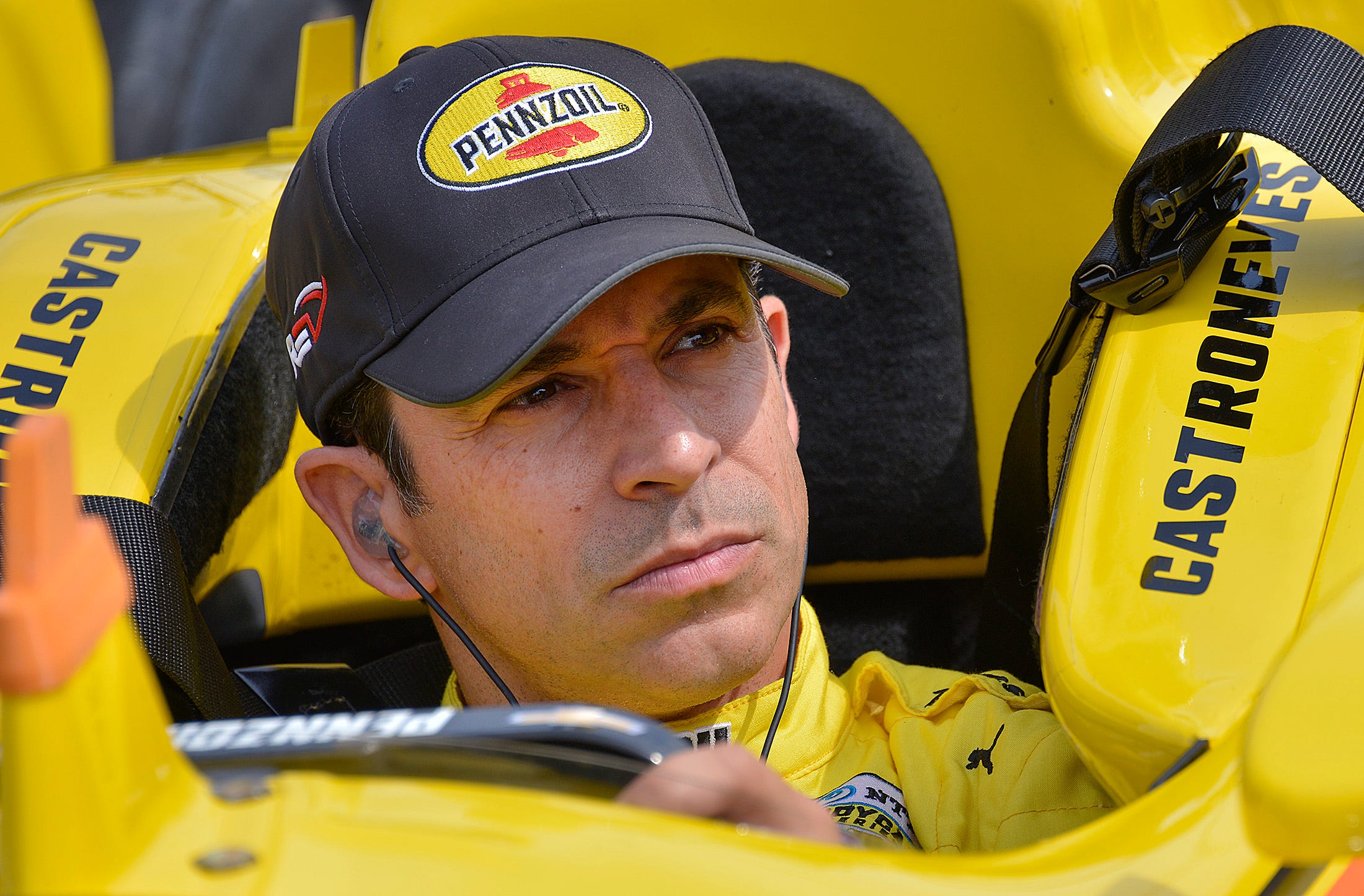 helio castroneves height helio castroneves height