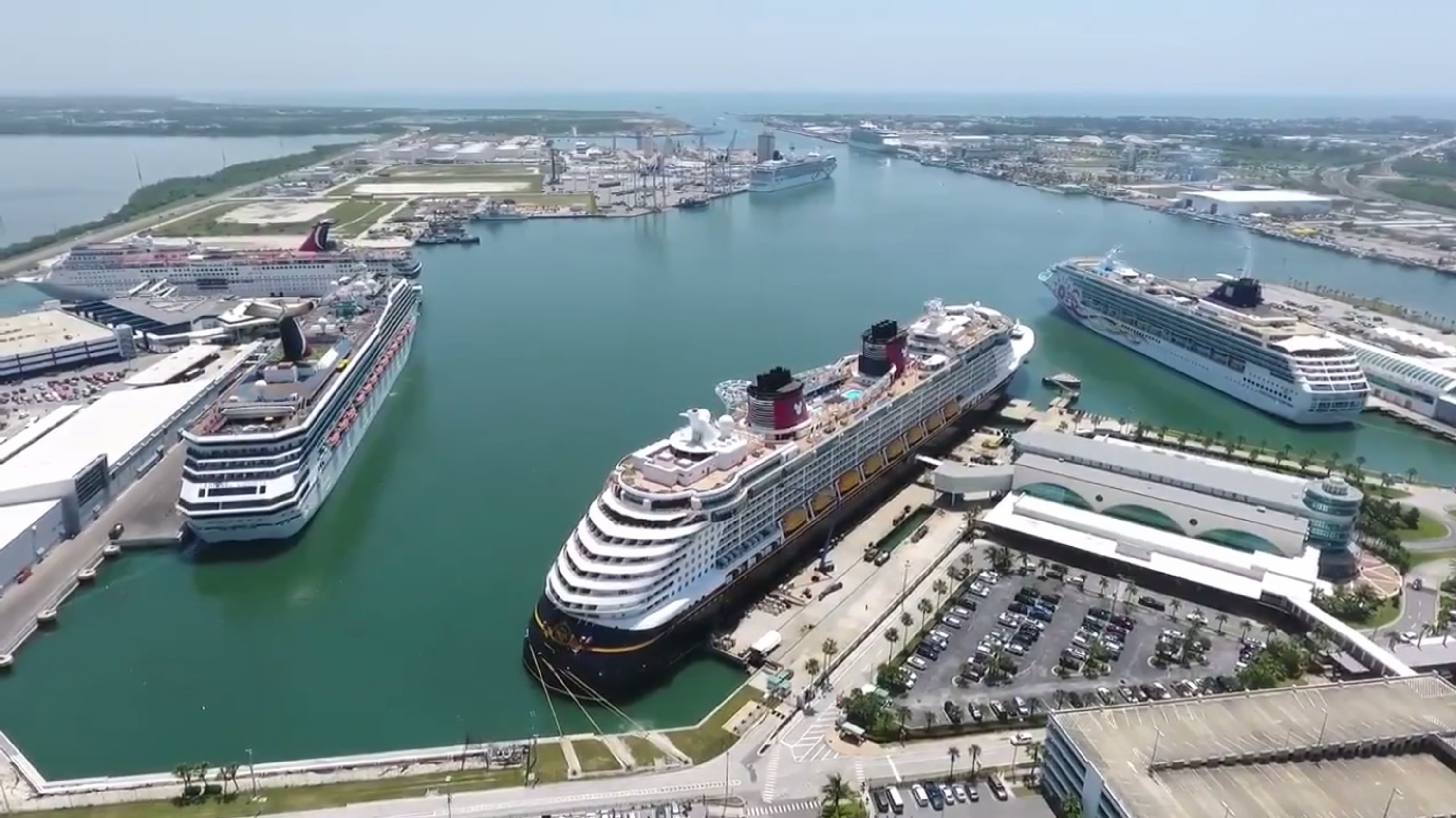 cruise ships port canaveral today