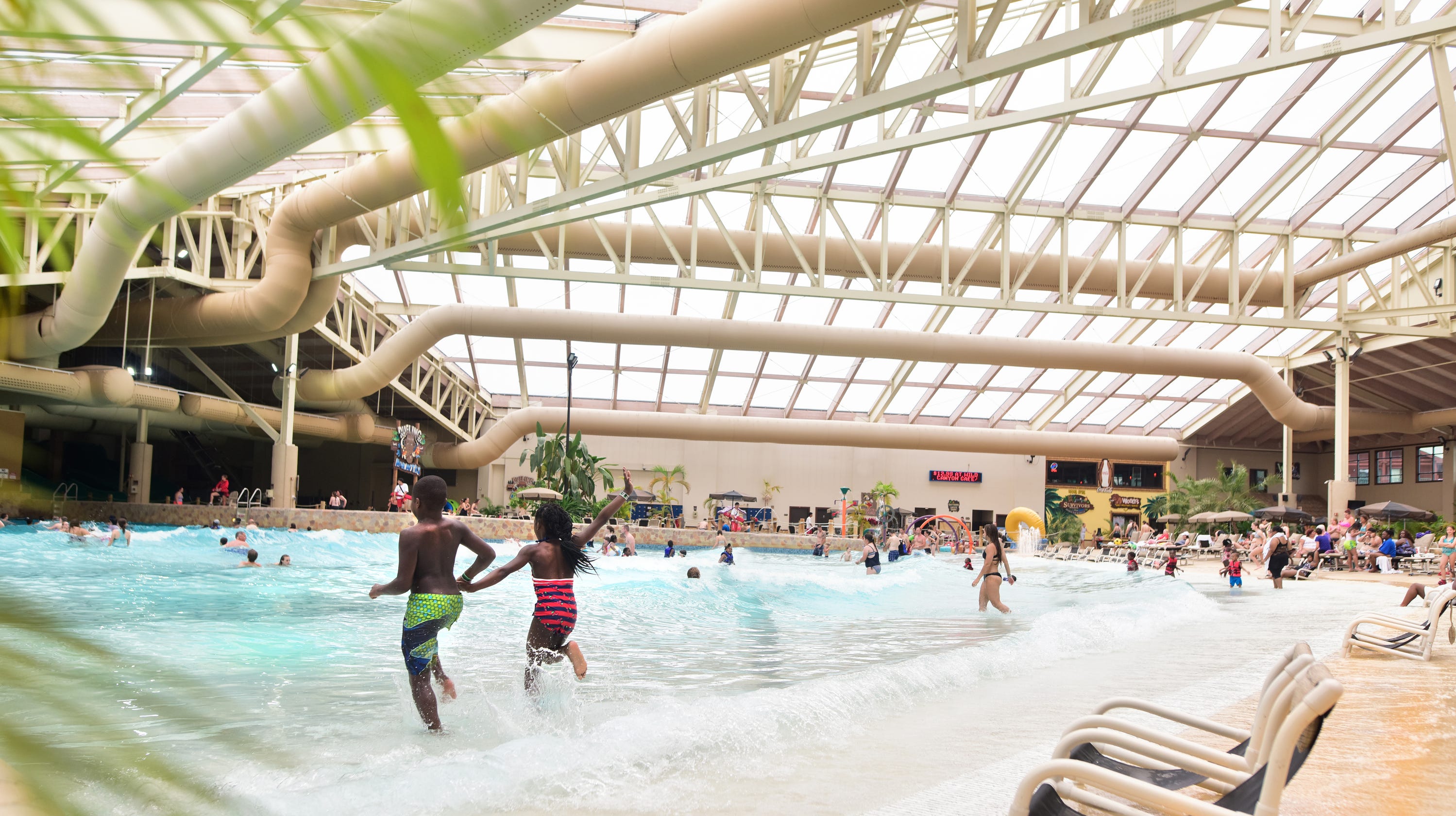 Wisconsin Dells water and amusement parks reopen, starting Saturday