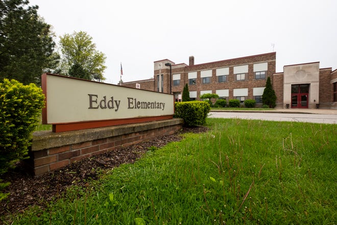 The East China Board of Education voted unanimously to close Eddy Elementary at a special meeting held Tuesday evening. The school will be closed at the end of the year.