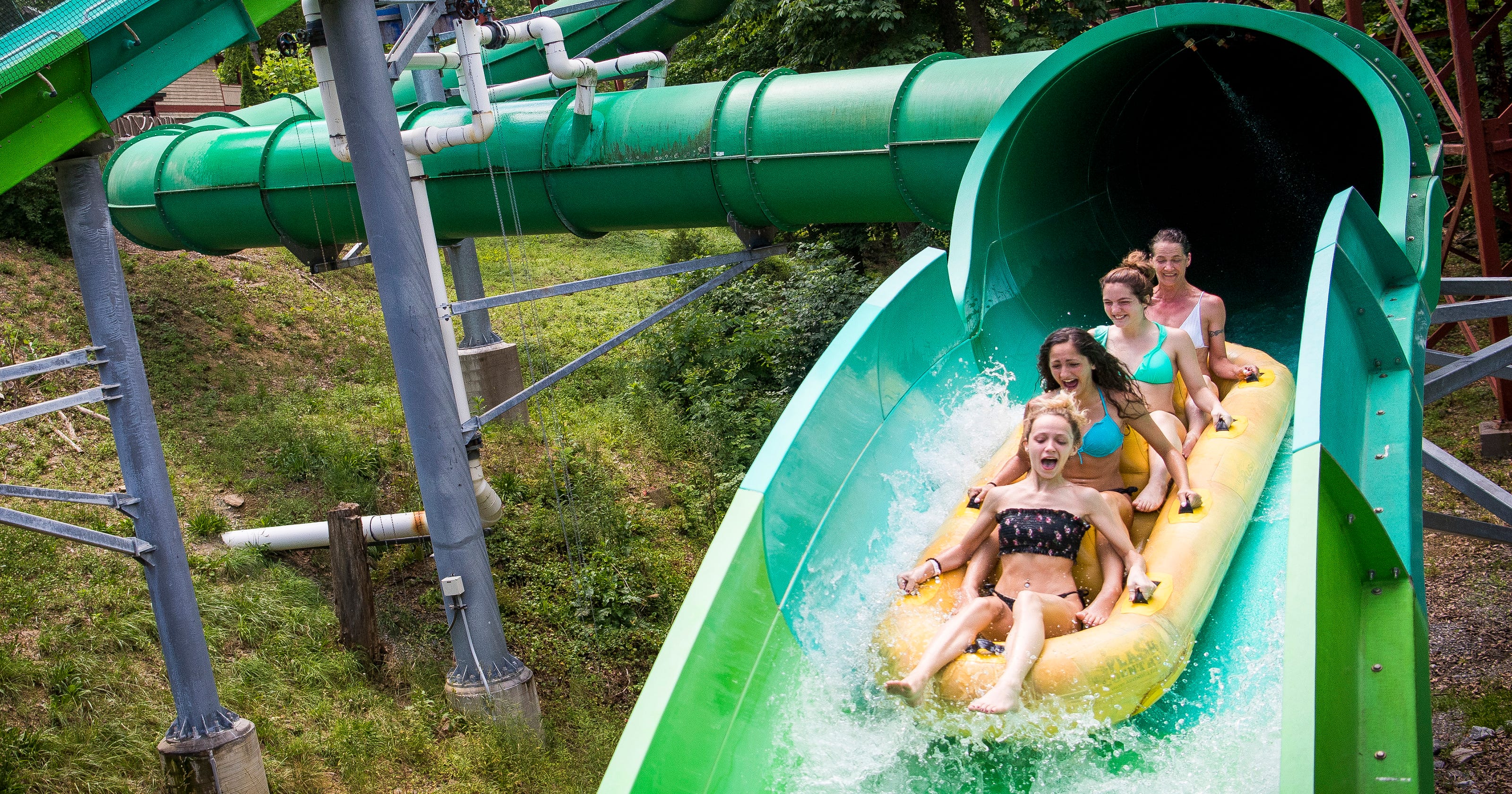 Dollywood's Splash Country: Take a tour of water park's ...