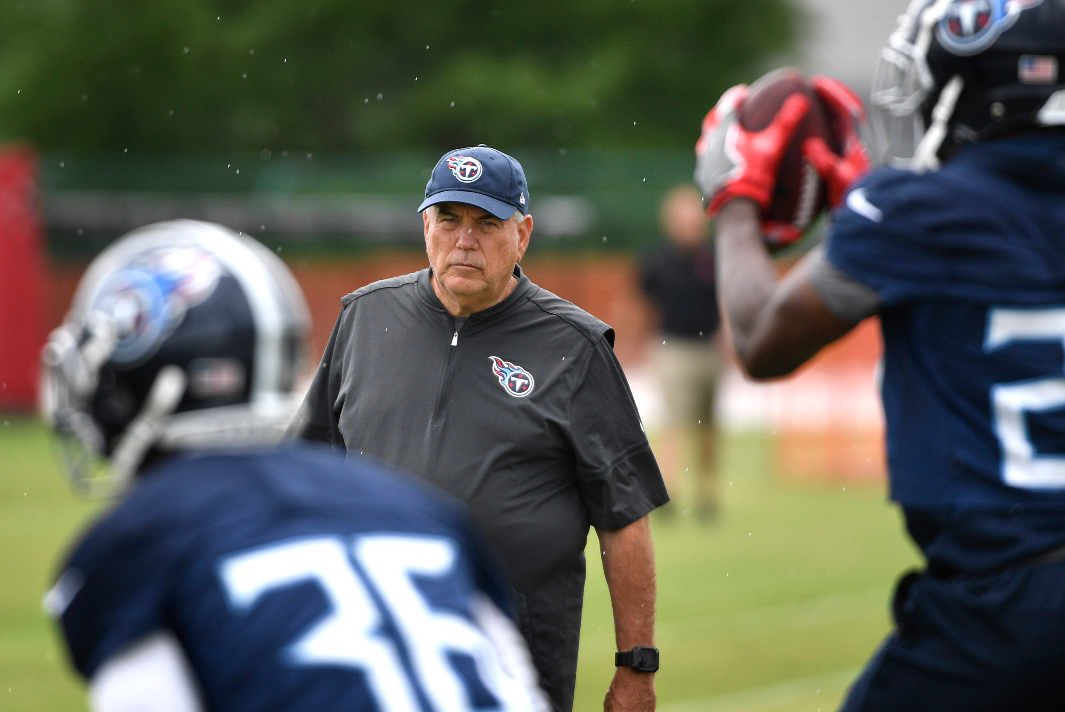 Dean Pees, free of health concerns, calls decision to return as Titans defensive coordinator a 'very easy one'