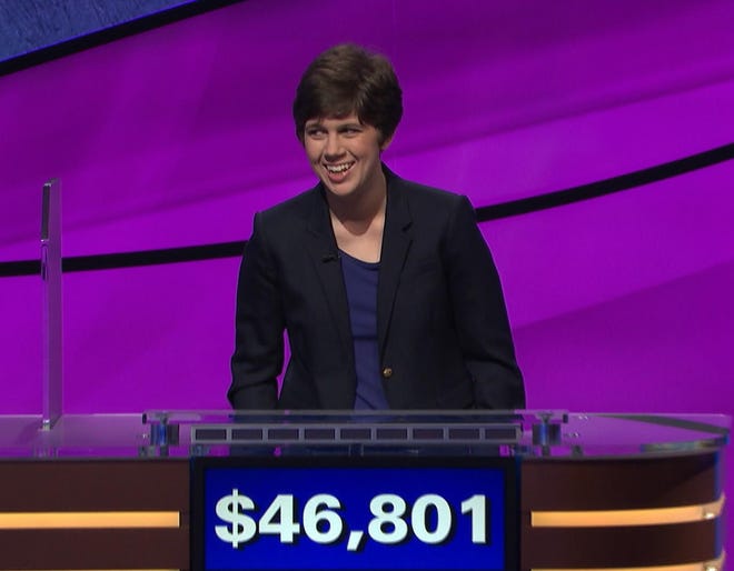 Emma Boettcher, a Chicago librarian, became the new 'Jeopardy!' champion thanks to two Daily Doubles and aggressive wagering.