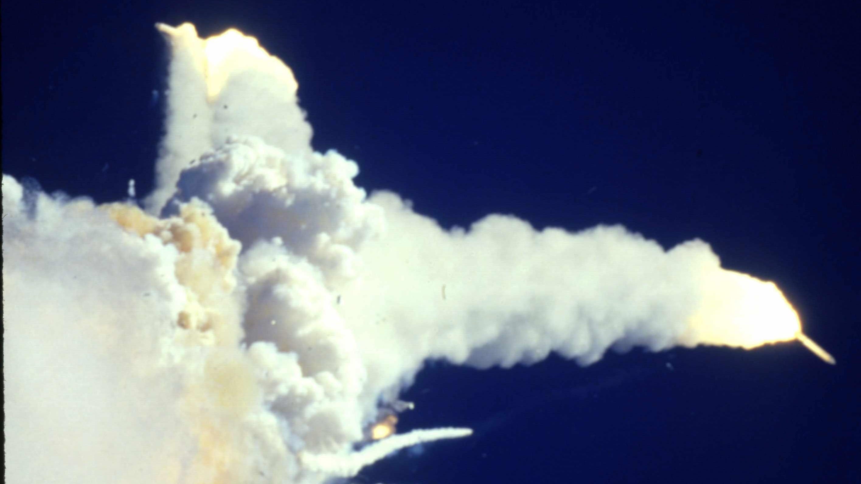 Raw video of Challenger disaster from Jan. 28, 1986