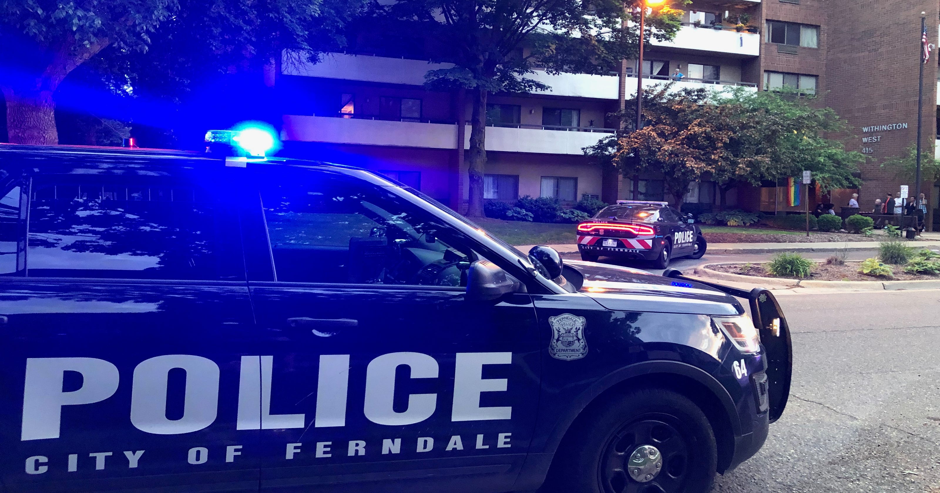 Ferndale police surround building with barricaded gunman inside