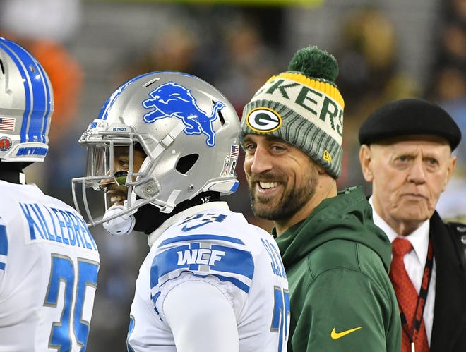 Green Bay Packers Aaron Rodgers Smacks Back After Beer Chugging